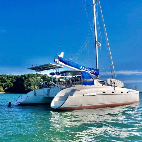 Catamarano della crociera arcipelago Nosy be e Radama